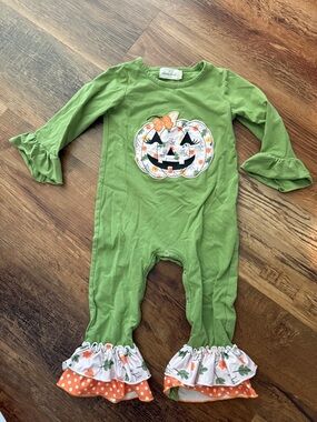 Marie Nicole Green Embroidered Pumpkin Ruffle Baby Romper - 18-24 months
